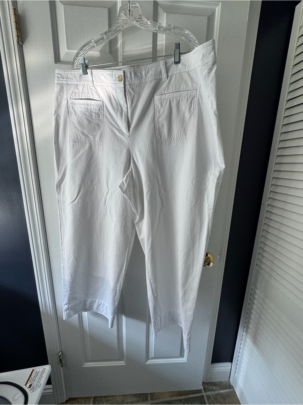 Talbots White Cropped Pants
